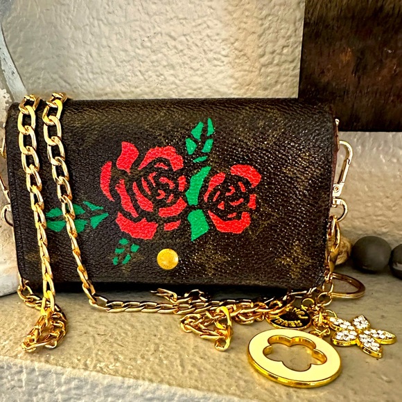 Louis Vuitton Handbags - Louis Vuitton billet wallet converted Crossbody repurposed handpainted 🧑🏼‍🎨🎨